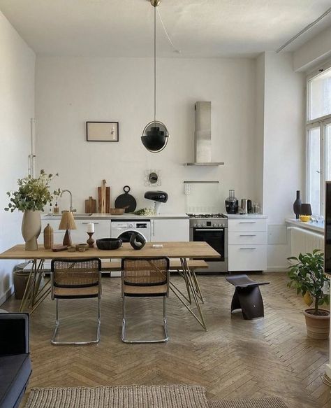 Transitional And Mid Century Modern, Styling Photography, Wooden Floors, Apartment Inspiration, Apartment Interior, Beautiful Place, Design Living, Interior Inspo, Interior Design Inspiration