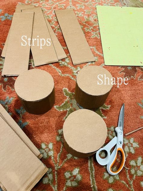 How to make a fake cake Cardboard Cake Stand, Fake Wedding Cakes, Decorating A Cake, Cake Frame, Birthday Flags, Diy Wedding Cake, Vintage Cakes, Colorful Paintings Acrylic, Cake Shapes