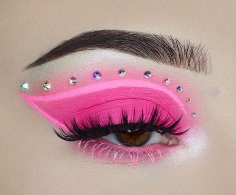 Pink Obsessed, Gem Makeup, Purple Makeup Looks, Birthday Makeup Looks, Makeup Ojos, Pink Eyeshadow Look, Windows To The Soul, Makeup Pictorial, Pink Eye Makeup