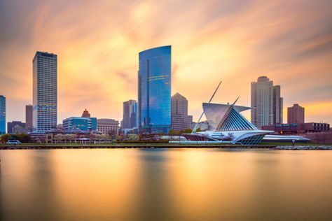 The 20 Best Places to Live with Allergies in The U.S. Milwaukee Downtown, Milwaukee Skyline, Best Place To Live, Twilight Photos, Places To Live, Place To Live, Milwaukee Wisconsin, Best Places To Live, Milwaukee Wi