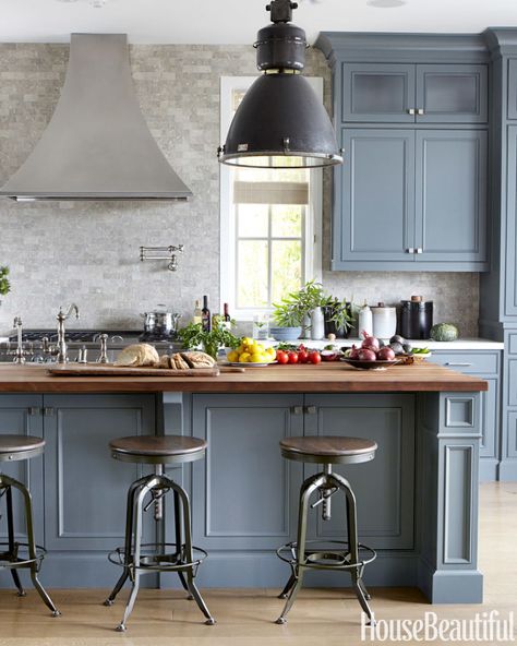 Top Pin of the Day: A Kitchen Perfect for Entertaining  - HouseBeautiful.com Blue Gray Kitchen Cabinets, Blue Kitchen Walls, Grey Kitchen Walls, Grey Blue Kitchen, Scandinavian House, Outdoor Kitchen Countertops, Blue Kitchen Cabinets, Shaker Style Kitchens, Gray Cabinets