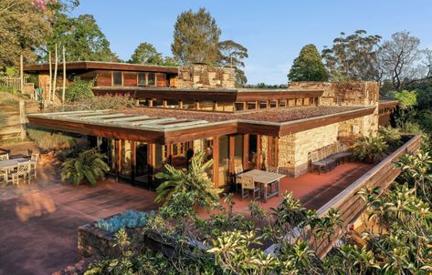 This Unparalleled Mid-Century Masterpiece Is The DREAM Home Kaufmann House, Usonian Style, Castle Hill, Top Architects, Australian Architecture, Architecture Awards, Prairie Style, Australian Homes, City Apartment