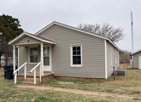 Under $20K Deal of the Day - c.1930 Cheap House For Sale in Oklahoma $18K - Old Houses Under $50K House For Sell, Cheap Houses For Sale, Cheap House, Cheap Houses, Deal Of The Day, Detached Garage, Houses For Sale, Central Air, Old Houses