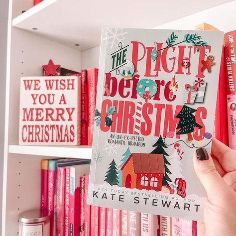 Tina Likes Books / Bookstagram on Instagram: "🎄𝐁𝐨𝐨𝐤 𝐑𝐞𝐯𝐢𝐞𝐰🎄 📚: The Plight Before Christmas ✍🏼: Kate Stewart (@authorkatestewart) 📅: December 16, 2021 ​​​​​​​​ 𝚁𝙰𝚃𝙸𝙽𝙶: ⭐️⭐️⭐️⭐️⭐️/5​​​​​​​​​​​​​​​​​​​​​​​​​​​​​​​​ 𝚂𝙿𝙸𝙲𝙴 𝚁𝙰𝚃𝙸𝙽𝙶:🌶🌶🌶/5 (𝘮𝘺 𝘳𝘢𝘵𝘪𝘯𝘨 𝘴𝘤𝘢𝘭𝘦𝘴 𝘢𝘳𝘦 𝘦𝘹𝘱𝘭𝘢𝘪𝘯𝘦𝘥 𝘪𝘯 𝘮𝘺 𝘩𝘪𝘨𝘩𝘭𝘪𝘨𝘩𝘵𝘴) 𝚁𝙴𝙰𝙳 𝚃𝙷𝙸𝚂 𝙸𝙵 𝚈𝙾𝚄 𝙻𝙸𝙺𝙴/𝙻𝙾𝚅𝙴/𝚆𝙰𝙽𝚃:​​​​​​​​​​​​​​​​​​​ ◾️ Second chance romance ◾️ Dual POV; 1st person ◾️ All the LOLs😂? The Plight Before Christmas, Christmas Tbr, Christmas Book, The Plight Before Christmas Kate Stewart, Best Holiday Romance Books, Ya Christmas Romance Books, Christmas Rom Com Books, Holiday Reading List, Closed Door Christmas Romance Books