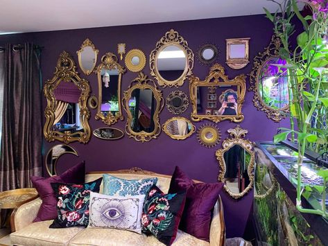 Drag Room, Whimsigoth Living Room, Kitchen Whimsical, Dark Purple Living Room, Maximalist House, Whimsigothic Home, Book Forest, Whimsical Witch, Dark Home Decor