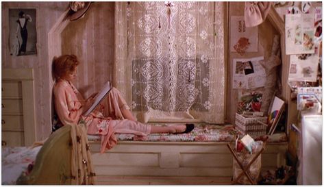 Movie art. love the styling of Andy's room from Pretty in Pink. Bedroom 80s, 1980s Home Decor, Movie Bedroom, Andys Room, 80s Bedroom, 80s Decor, Teenage Bedroom, Dreamy Bedrooms, Pink Bedroom