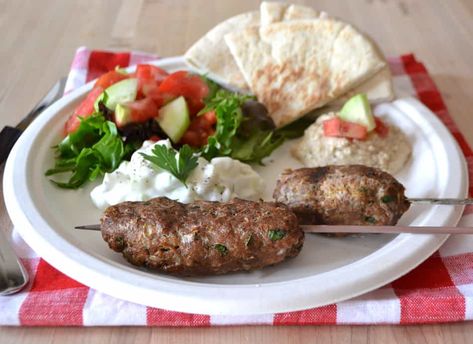 Ground Turkey Kefta Kabobs & Tzatziki Sauce Kefta Kabob Recipe, Turkey Skewers, Kefta Kabob, Turkey Kofta, Turkey Kabobs, Tzatziki Sauce Recipe, Grilling Kabobs, Cooking Mama, Grilled Turkey