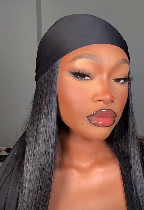 90s Inspired Makeup Looks Black Women, Baddie Black Makeup, 90s Makeup Looks Black Women Tutorial, Makeup Inspo Black Women, Full Beat Makeup Black Women, Uche Natori, Black Pretty Girl Aesthetic Makeup, Flawless Face Makeup, 50 Makeup