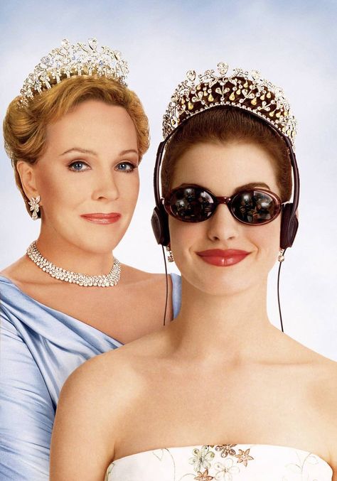 The Princess Diaries, Princess Diaries, Julie Andrews, Royal Engagement, Halloween Inspo, Fantasias Halloween, Anne Hathaway, Cool Halloween Costumes, The Princess