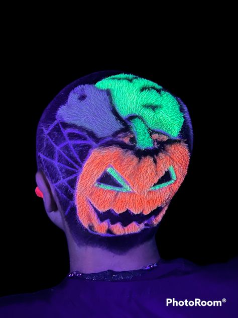 Halloween Hair Designs Shaved, Fun Shaved Head Designs, Halloween Buzzcut Design, Halloween Shaved Hair Designs, Halloween Buzzcut, Dyed Shaved Head, Shaved Head Designs, Buzz Haircut, Tattoo Halloween