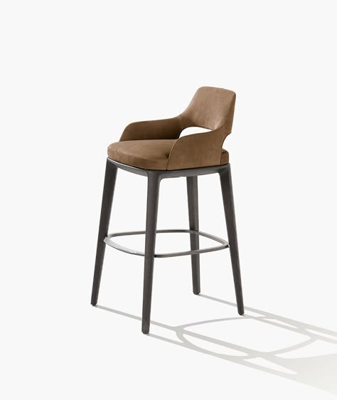 Poliform_sgabelli_SOPHIE_LITE_03B_tec_834x989px Luxury Barstools, Elegant Bar Stools, Dressing Chair, Lounge Interiors, Bar Stools Kitchen Island, Kursi Bar, Minimal Furniture, High Stool, Counter Chairs