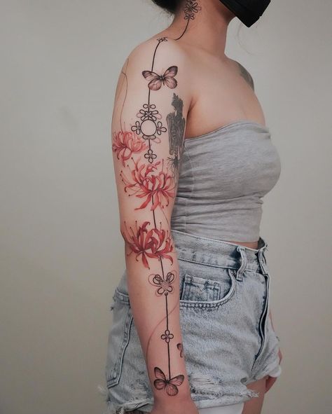 15+ Tattoos From Korean Artist, Sion, That’ll Knock You Down With Their Delicacy Tato Panda, Lily Tattoo Sleeve, Y2k Valentines, Tatoos Woman, Bird Of Paradise Tattoo, Korean Tattoos, Red Spider Lily, Lily Tattoo, Red Tattoos