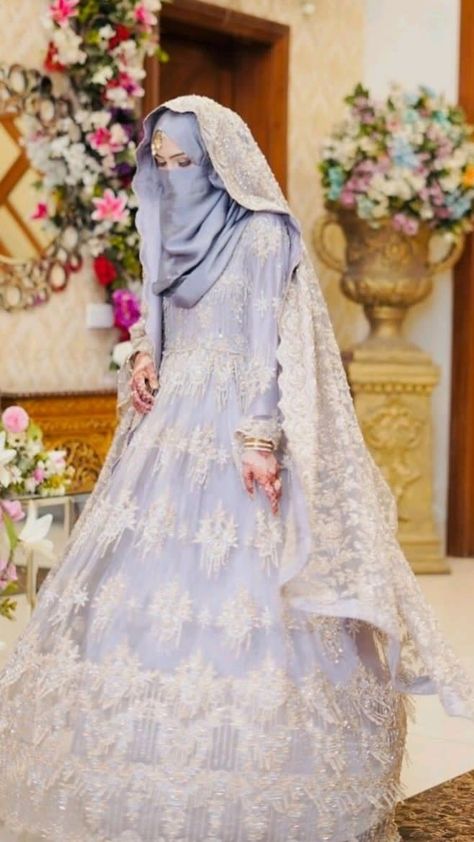 Hijabi Dulhan, Diy Tailoring, Niqab Bride, Niqab Tutorial, Niqab Cartoon, Niqabi Bride, Wedding Hijab Styles, Bridal Hijab Styles, Hijabi Brides