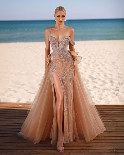 ✨ The Oceanic Radiance Gowns Collection ✨ Discover The Oceanic Gowns Collection, a luxurious haute couture line inspired by the elegance of the ocean. Each gown shimmers with intricate embellishments, delicate fabrics, and flowing silhouettes, capturing the essence of grace and beauty. 🌟 #EveningDresses #LuxuryFashion #CoutureFashion #MermaidDress #HauteCouture #DreamDress 🔗 https://opulentempire.ca/collections/enchanted Green Glitter Dress, Sequin Dress Plus Size, Champagne Evening Dress, Green Evening Dress, Gatsby Dress, Red Evening Dress, Blue Evening Dresses, 1920s Dress, Sequin Gown