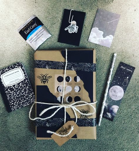 Blind Date With A Book, Date With A Book, Felt Bookmark, Bday Gifts, Book Wrap, Cute Candles, Business Essentials, Blind Date, Pride Outfit