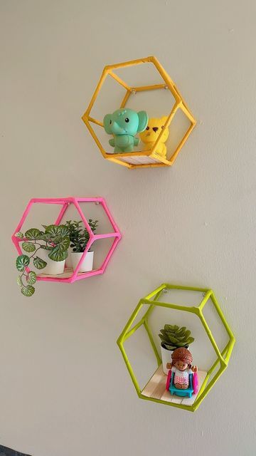 Ideas Para Decorar Mi Cuarto, Ideas Para Decorar Cuartos Manualidades, Ideas Para Decorar Cuarto, Ideas Para Cuartos, Popsicle Crafts, Easy Diy Room Decor, Room Redesign, April 6, Easy Diy Art