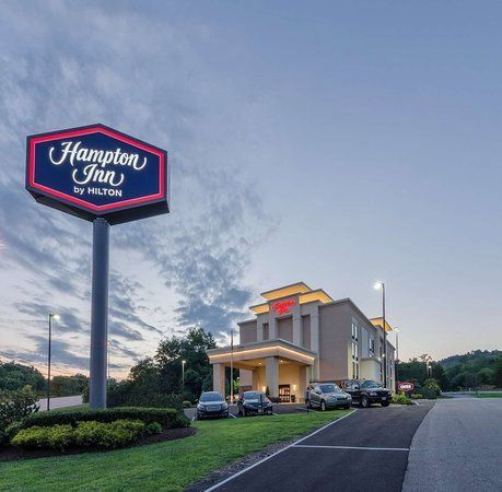 HAMPTON INN COVINGTON VA - Updated 2018 Prices & Hotel Reviews - TripAdvisor Hampton Inn Hotels, Covington Virginia, Hampton Virginia, The Greenbrier, Hampton Inn, Hotel Reviews, Natural Wonders, Trip Advisor, Virginia