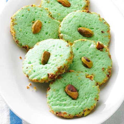 Pistachio Cookies Recipe, 2024 Cookies, Green Cookies, Christmas Baking Easy, Refrigerator Cookies, Cream Cheese Cookie Recipe, Lawrenceville Georgia, Cookies Bakery, Strawberry Brownies