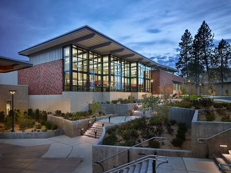 Ferris High School, Spokane Public Schools - NAC Architecture & Trinity NAC, Architects in Seattle, Spokane, Columbus, California, Washington, Ohio Elementary School Exterior Design, High School Building Exterior, Modern High School Exterior, High School Architecture, Training Center Design, Modern High School, High School Design, Educational Architecture, Church Building Design