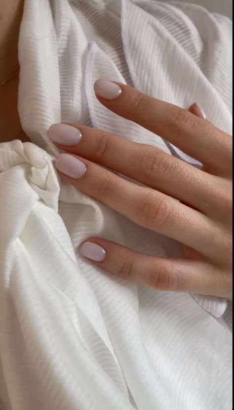 Nail Ideas Natural Nails, Feminine Hands, Short Wedding Nails, Natural Wedding Nails, White Manicure, Her Nails, Casual Nails, Classic Nails, Bride Nails