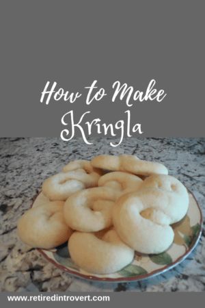 Norwegian Kringla Cookies, Kringla Cookies Recipe, Norwegian Kringle Recipe, Kringla Recipe Norwegian, Kringla Cookies, Kringla Recipe, Norwegian Krumkake Recipe, Goodie Plates, Norwegian Baking