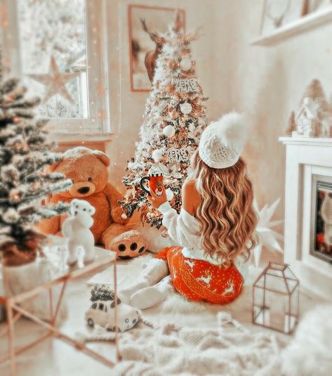 Edited by: ✰𝙱 𝚁 𝙾𝙾 𝙺 𝙴✰,Not my pinn Christmas Pfp, Christmas Tree, Christmas