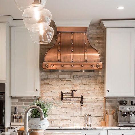 Locating kitchen appliances for a small space is a challenge but it doesn’t have to be. Buying Rustica House small kitchen range hoods is an easy task. Light Bright Kitchen, Copper Kitchen Hood, Kitchen Range Hoods, Kitchen Hood Design, Stove Hood, Copper Hood, Kitchen Vent Hood, Copper Kitchen Decor, Copper Range Hood