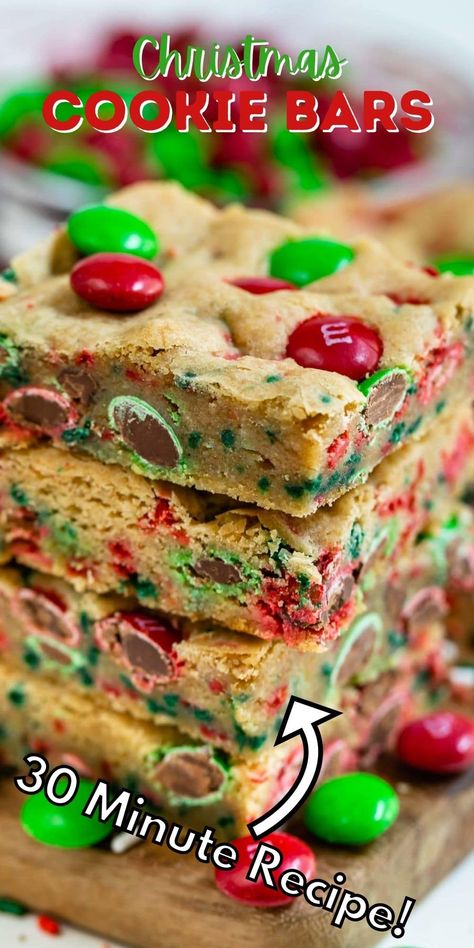 Christmas Cookie Bars are a family favorite! This easy blondie recipe is full of holiday M&Ms and sprinkles perfect for Christmas. They are soft and so delicious - add these to all your holiday baking plans! Christmas Snack Recipes Easy, Shippable Christmas Treats, Yummy Christmas Food, Christmas Desserts For Potluck, Christmas Treat Ideas Easy, Christmas Treats Recipes Baking, Easy Baking Recipes Christmas, M M Christmas Cookies Recipe, Christmas Blondies Recipe