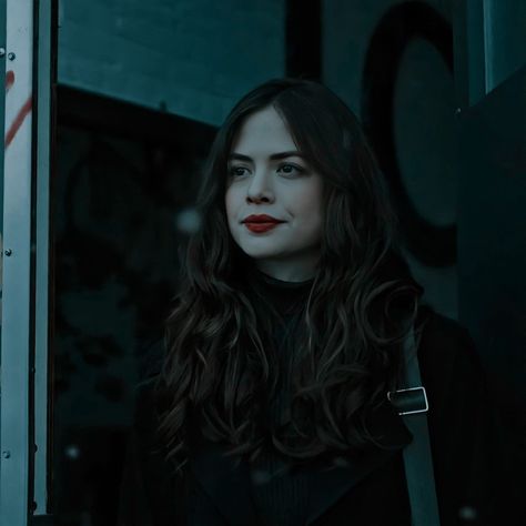 Marvel Face Claims, Hunger Games Victors, Vampire Family, Conor Leslie, Titans Tv Series, Dc Icons, Tv Icon, Female Character Inspiration, Hero Girl