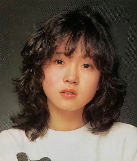 1980 Hairstyles, Asian Perm, Japanese Perm, Japanese Haircut, Lee Hyori, Akina Nakamori, Girls Short Haircuts, Hairstyles For Layered Hair, Chinese Hairstyle