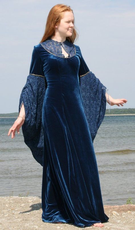 blue dress Blue Medieval Dress, Dress Online Shopping, Medieval Gown, Medieval Dresses, Medieval Clothes, Medieval Costume, Fantasy Dresses, Medieval Clothing, Medieval Dress