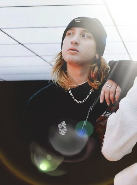 Chase Atlantic Christian Anthony, Christian Anthony Chase Atlantic, Kras Chase Atlantic, Christian Anthony, Celebrity Aesthetic, Chase Atlantic, Hot Band, Cutie Patootie, Celebrity Crush