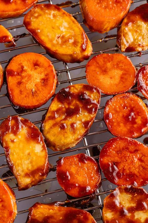 Japanese Yams Baked, Patatim Filipino Food, Stuffed Japanese Sweet Potato, Filipino Sweet Potato Recipe, Vegetarian Potato Recipes, Okinawan Sweet Potato, Coconut Caramel Sauce, Sweet Potato Dessert, Filipino Street Food