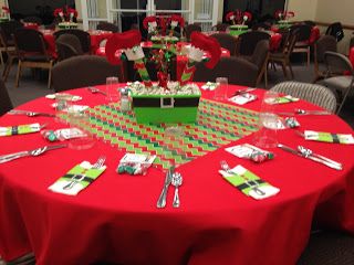 CreateJoy2Day: Elf Themed Christmas Centerpiece Elf Themed Christmas Party, Elf Centerpieces, Christmas Party Centerpieces, Tacky Christmas Party, Ward Christmas Party, Elf Christmas Decorations, Christmas Party Table, Christmas Movie Night, Grinch Christmas Decorations