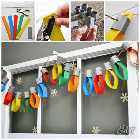 Paper Chains, Diy Christmas Decorations Easy, Office Christmas Decorations, Christmas Classroom, Office Christmas, Paper Garland, Easy Christmas Diy, Christmas Crafts For Kids, Christmas Activities