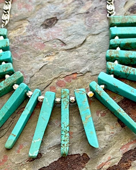 NEW ONE OF A KIND $28 plus shipping Turquoise dyed Howlite toothpick stone beads. Silver tone CCB material spacer beads. Pewter stainless steel chain. Metal alloy clasp. Necklace length is approximately 21 inches. Necklace can be adjusted with the clasp to wear at a shorter length. #howlite #howlitestone #howlitejewelry #turquoise #turquoisejewelry #statementnecklace #statementjewelry #newworlddesigners #jwshop #jwshops #jwshopper #bibnecklace #necklace #jdecnecklaces #silverjewelry Howlite Jewelry, Howlite Stone, Clasp Necklace, Bib Necklace, Toothpick, Steel Chain, Necklace Length, Turquoise Jewelry, Stainless Steel Chain