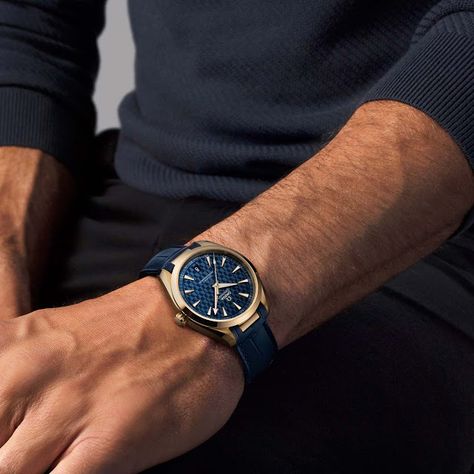 Omega - Seamaster Aqua Terra Tokyo 2020 Gold Editions | Time and Watches | The watch blog Apple Watch 1, Seamaster Aqua Terra, Aqua Terra, Tokyo 2020, Hand Watch, The Watch, Sports Watch, Omega Seamaster, Dive Watches