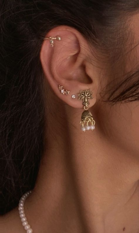 Traditional Ear Piercings, Indian Ear Piercings Ideas, Desi Ear Piercings, Ear Piercings Indian, Indian Ear Piercing, Mini Jhumkas, Traditional Piercings, Indian Earrings Aesthetic, Jhumkas Aesthetic