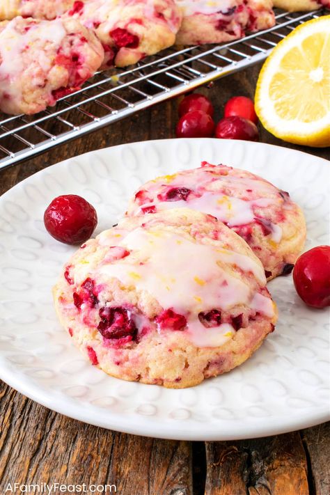 Cranberry Lemon Cookies - A Family Feast Lemon Cranberry Cookies, Lemon Cranberry, Cranberry Cookies Recipes, Cranberry Orange Shortbread Cookies, Best Cranberry Sauce, Chocolate Chip Cheesecake Bars, Cranberry Orange Scones, Homemade Toffee, Cranberry Orange Muffins