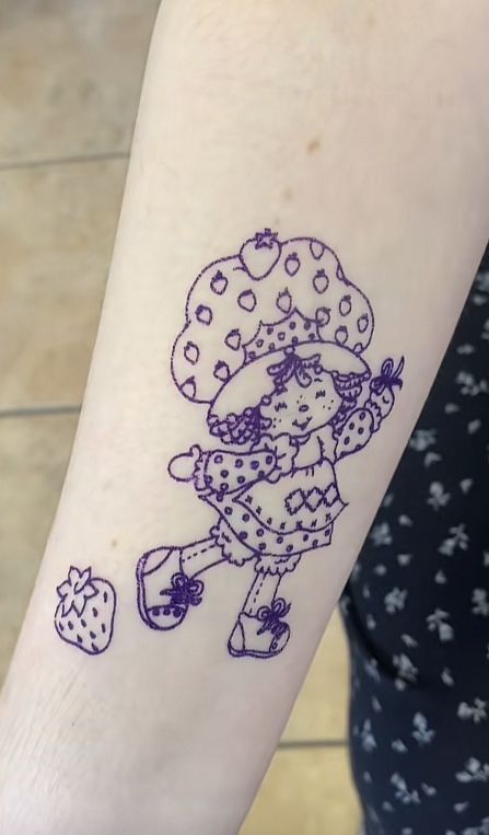 Strawberry Shortcake Tattoos, Strawberry Shortcake Tattoo Ideas, Strawberry Shortcake Tattoo, Care Bear Tattoos, Strawberry Tattoo, Minimalist Tattoo Ideas, Small Girly Tattoos, Mark Tattoo, Mouse Tattoos