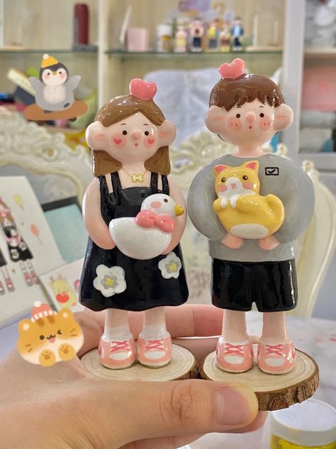 Clay Anniversary Gift Ideas, Couple Clay Ideas, Clay Couple Ideas, Polymer Clay Figures People, Couple Clay Art, Clay Art For Boyfriend, Clay Crafts For Boyfriend, Bake Clay Ideas, Clay Ideas For Boyfriend