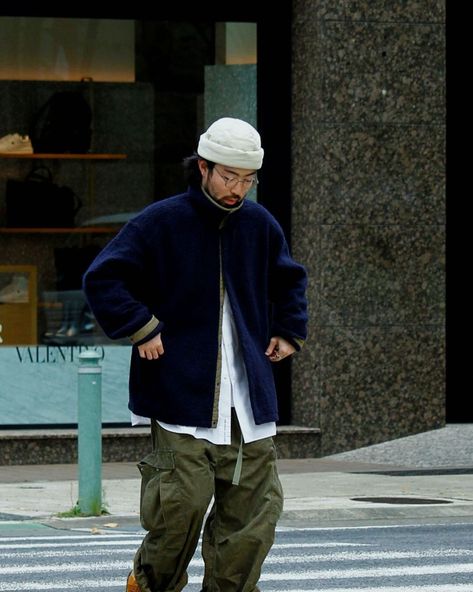 Japanese Mens Fashion, Outfit Oversize, Street Style Outfits Men, Street Fashion Men Streetwear, Street Snap, Japanese Streetwear, Clothing Design, Loose Pants, Cafe Design