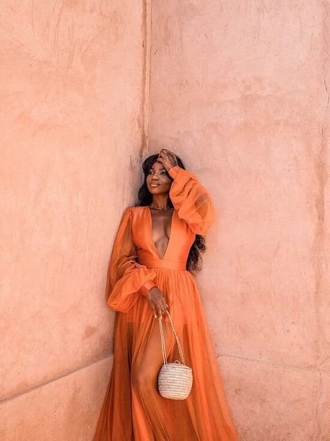 57+ Elegant Birthday Photoshoot Ideas For Celebrations You Must Try! (Tips & Outfits) Wedding Dress Black, Jhene Aiko, Black Femininity, Looks Black, Black Women Fashion, Mode Inspo, Maxi Skirts, Orange Dress, Mode Inspiration