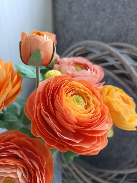 Orange Ranunculus, Ranunculus Flower, Flower Identification, Color Me Mine, Unique Bouquet, Yellow Decor, Peony Rose, Holiday Floral, Real Touch Flowers