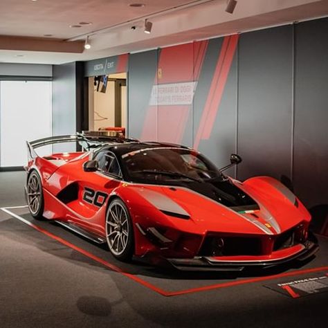 Ferrari Fxxk Evo, Ferrari Fxxk, Bespoke Cars, Ferrari Fxx, Dream Car Garage, Fast Sports Cars, Ferrari Laferrari, Classic Cars Trucks Hot Rods, Bugatti Cars