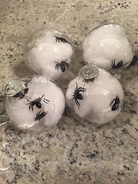 Diy Spooky Christmas Ornaments, Spider Christmas Tree, Diy Spooky Ornaments, Homemade Halloween Tree Ornaments, Dollar Tree Nightmare Before Christmas, Halloween Tree Ornaments Diy, Diy Halloween Ornaments For Tree, Creepy Christmas Ornaments, Nightmare Before Christmas Ornaments Diy