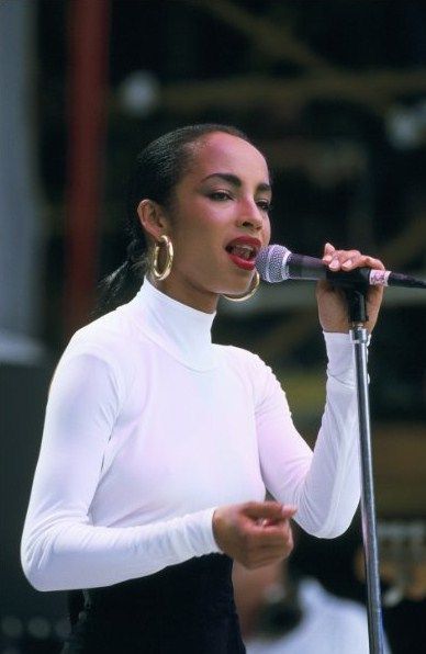 Sade Live, Live Aid 1985, The 80s Fashion, Rap Singers, Sade Adu, Bob Geldof, Burgundy Gown, Live Aid, Flashback Friday