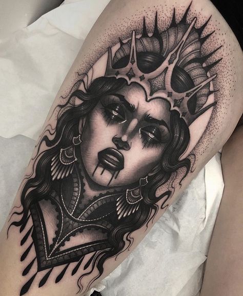 Angelo Tattoo, Tattoo Mujer, Face Tattoos For Women, Tatuagem Masculina Pequena, Goddess Tattoo, Thigh Piece, Hip Tattoos Women, Chest Tattoos For Women, Chest Piece Tattoos