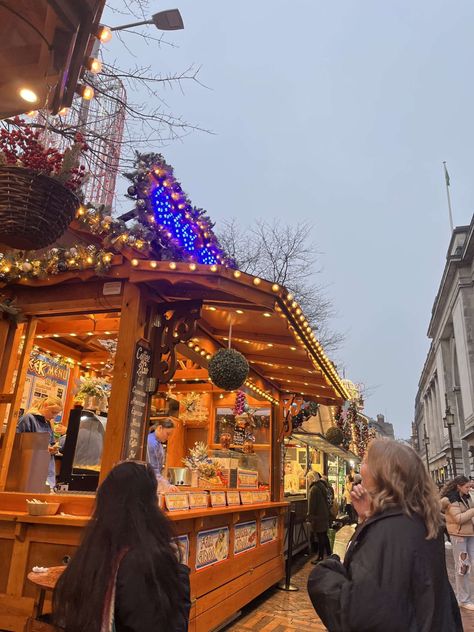 Nottingham xmas market Christmas British, Winter Markets, Xmas Morning, Christmas Markets Aesthetic, Uk Christmas Aesthetic, Xmas Market, Winter Market, York Christmas Market, Uk Christmas