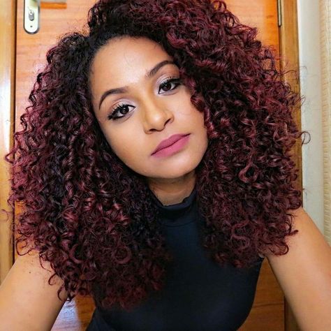 Cherry Red Curly Hair, Pelo Color Borgoña, Long Crochet Braids, Summer Hairstyles Braids, Biracial Hair, Ideas For Crochet, Red Curly Hair, Colored Curly Hair, Mixed Hair